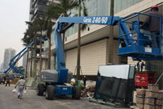 橫琴地區(qū)廣告旗安裝作業(yè)車與電臺設(shè)備作業(yè)車日租價格及工程機械租賃指南